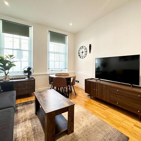Serene Place In London City Centre Екстериор снимка